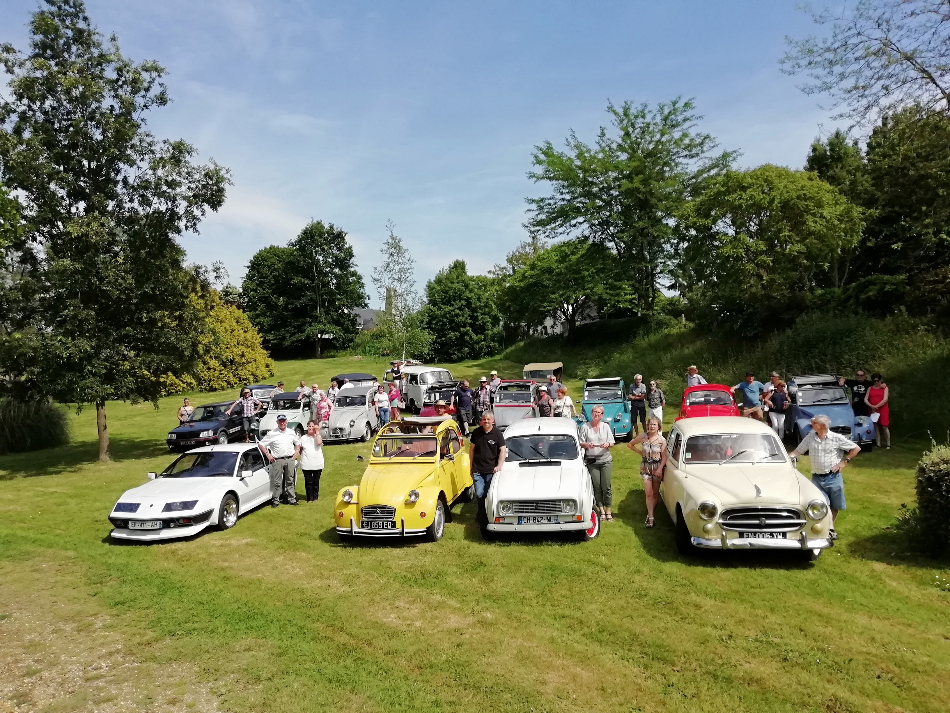 Exposition de vieilles voitures