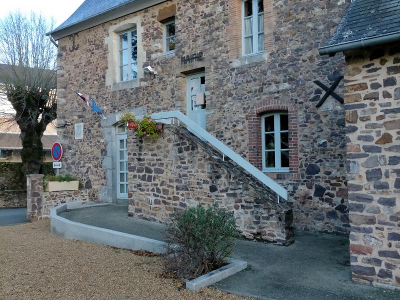 Salle Perrine Dugué, Blandouet